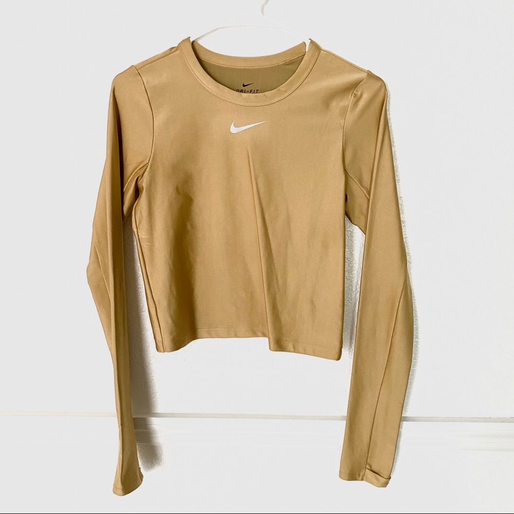 Nike Sleek Sports Crop